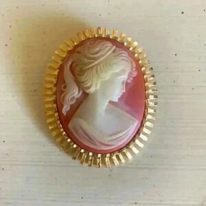 vintage cameo brooch pendant